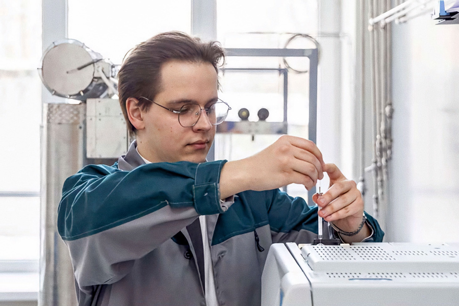 Новый подход к анализу кислорода в аммиаке